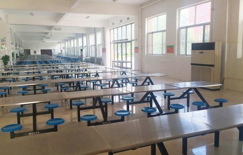 云南省曲靖卫生学校图片