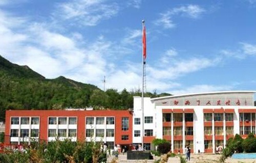 承德卫生学校图片