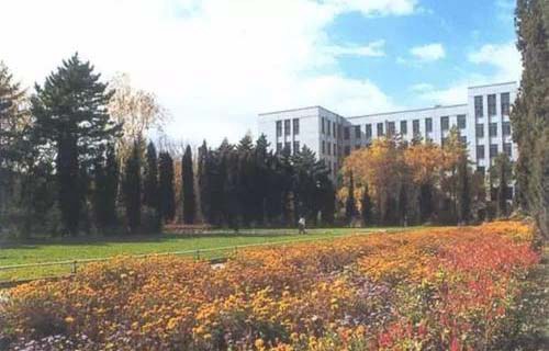 朝阳师范高等专科学校五年制大专图片