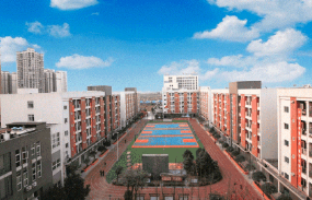成都外语职业中专学校图片