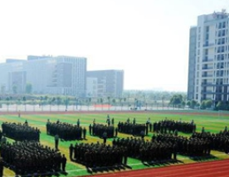 四川成都铁路工程学校图片