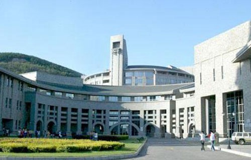 大连商务职业学院