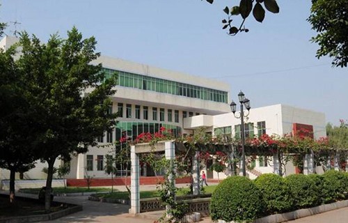 宜良县卫生学校
