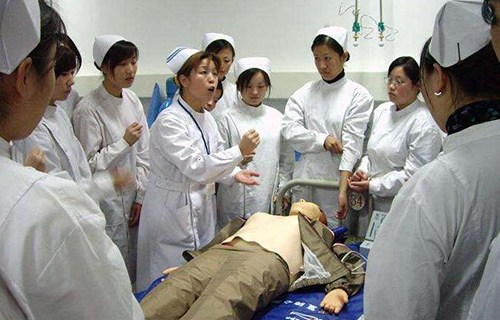 宜良县卫生学校图片