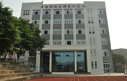 祁门县中等卫生职业技术学校图片