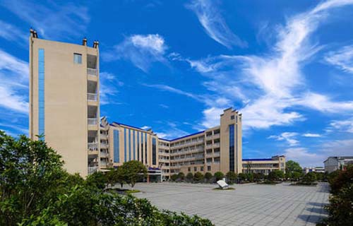 平邑县职业中等专业学校图片