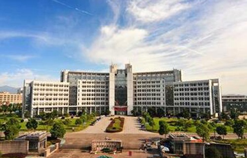 衢州职业技术学院五年制大专图片