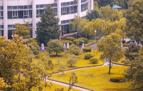 衢州职业技术学院五年制大专图片