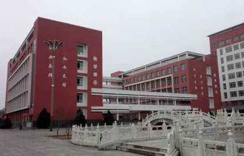 德州中山职业学校图片