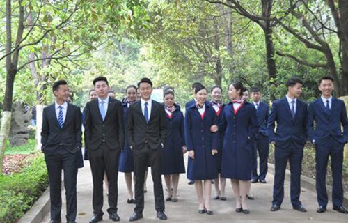 云南高铁学校图片