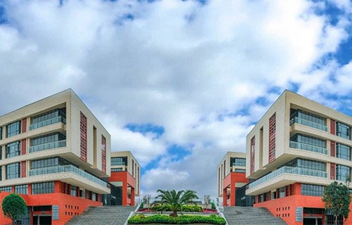 东川矿务局技工学校