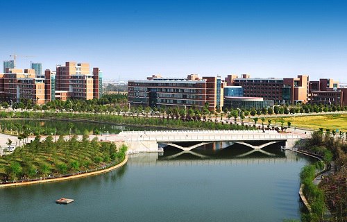 南昌航空学校图片