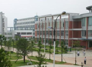 六枝特区职业技术学校图片