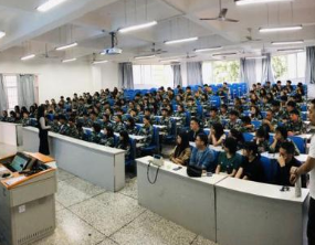 贵州电子信息职业技术学院中专部图片