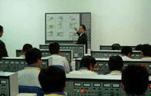 聊城建设学校图片