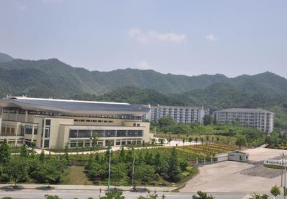 贵阳市长征职业技术学校图片