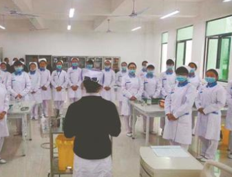毕节地区水电技工学校图片