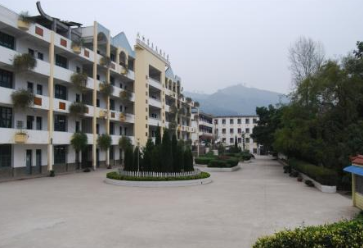 从江县贯洞镇龙图职业中学图片