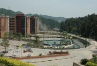 贵阳财经学校图片