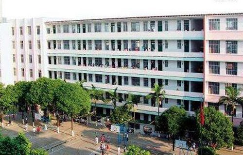泗阳县纺织职业技术学校图片