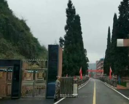 遵义市美术学校图片