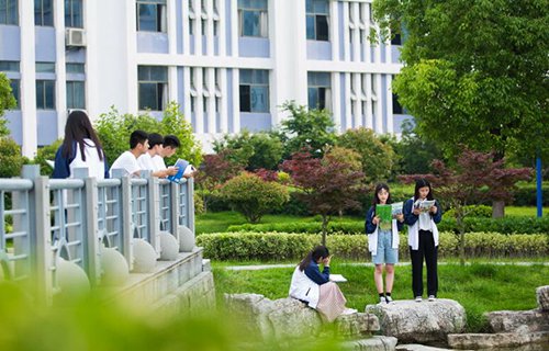 宿迁市技工学校