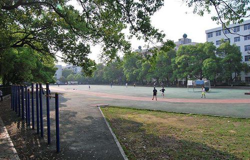 句容市总工会联工学校图片