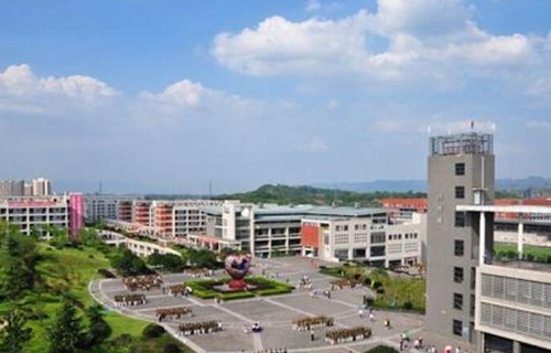 句容市职业技术教育中心图片