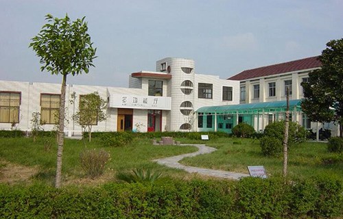 扬中市职业中学图片