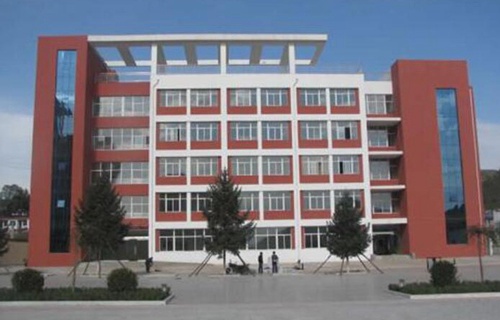 高陵县职业中学图片