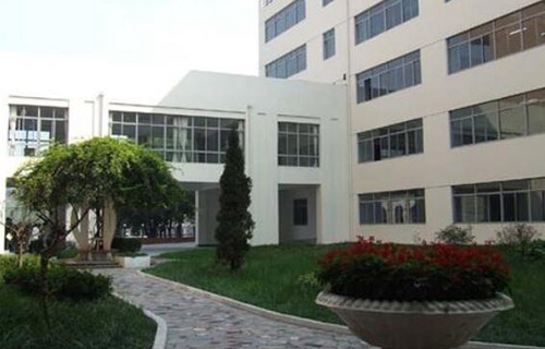 镇江市旅游学校