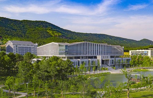 镇江交通技工学校图片