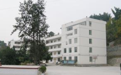 望谟民族职业高级中学图片