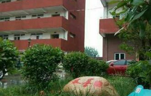 长安区第二职业中学图片