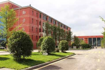 贵州省应用技术职业学院五年制大专图片