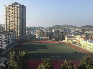 黔东南州民族中等职业技术学校图片