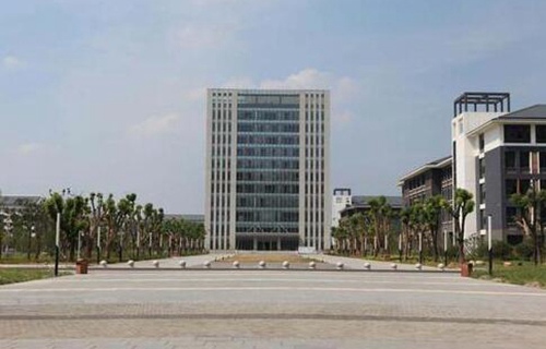 常州市医药技工学校图片
