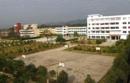 桐梓中等职业学校图片