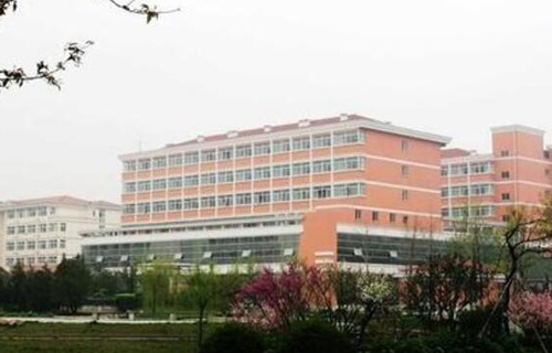 常州市轻工技工学校