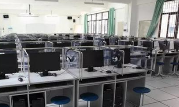 都匀工商管理学校图片