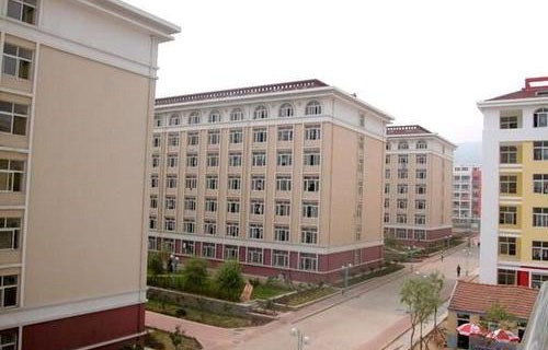 青岛黄海职业学院图片