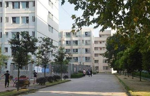 姜堰市职工学校图片
