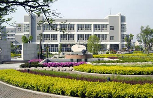 靖江市职业高级中学图片