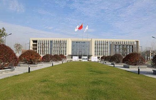 泰州市技工学校