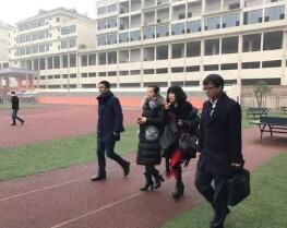 重庆市万盛职业教育中心五年制大专图片