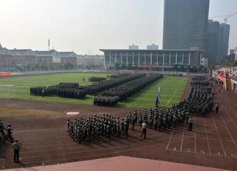 重庆青年职业技术学院图片