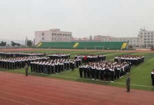 重庆市计算机高级职业技术学校图片