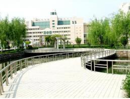 泰州市职工中等专业学校图片