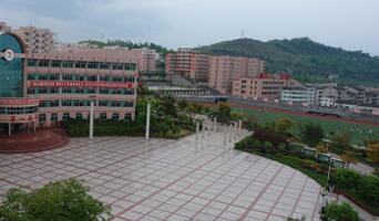 重庆市光华女子职业中等专业学校图片