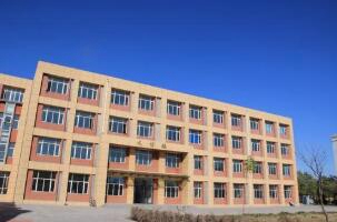 启东职业高级中学图片